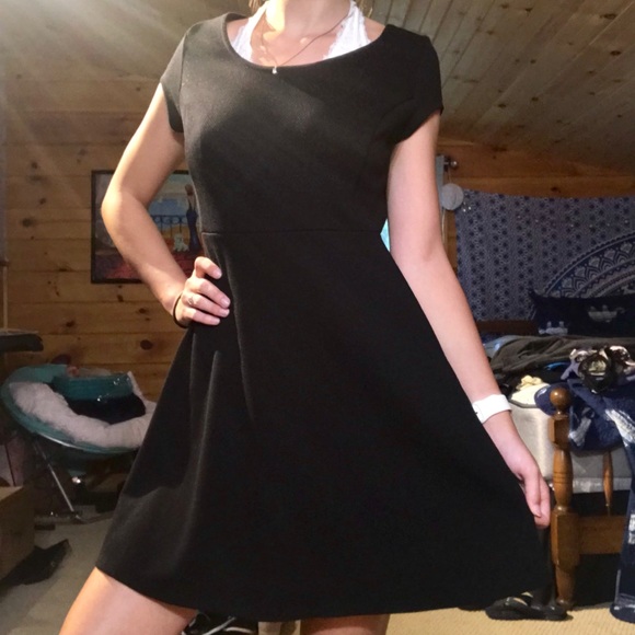 ✰ Classic Black Zip Up Skater Dress ✰ - Picture 2 of 6